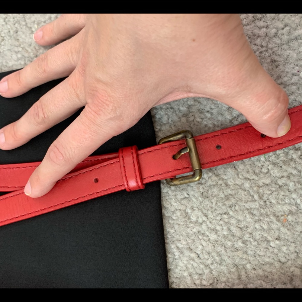 VGUC Isabella Fiore Crossbody bag red leather - Picture 13 of 13
